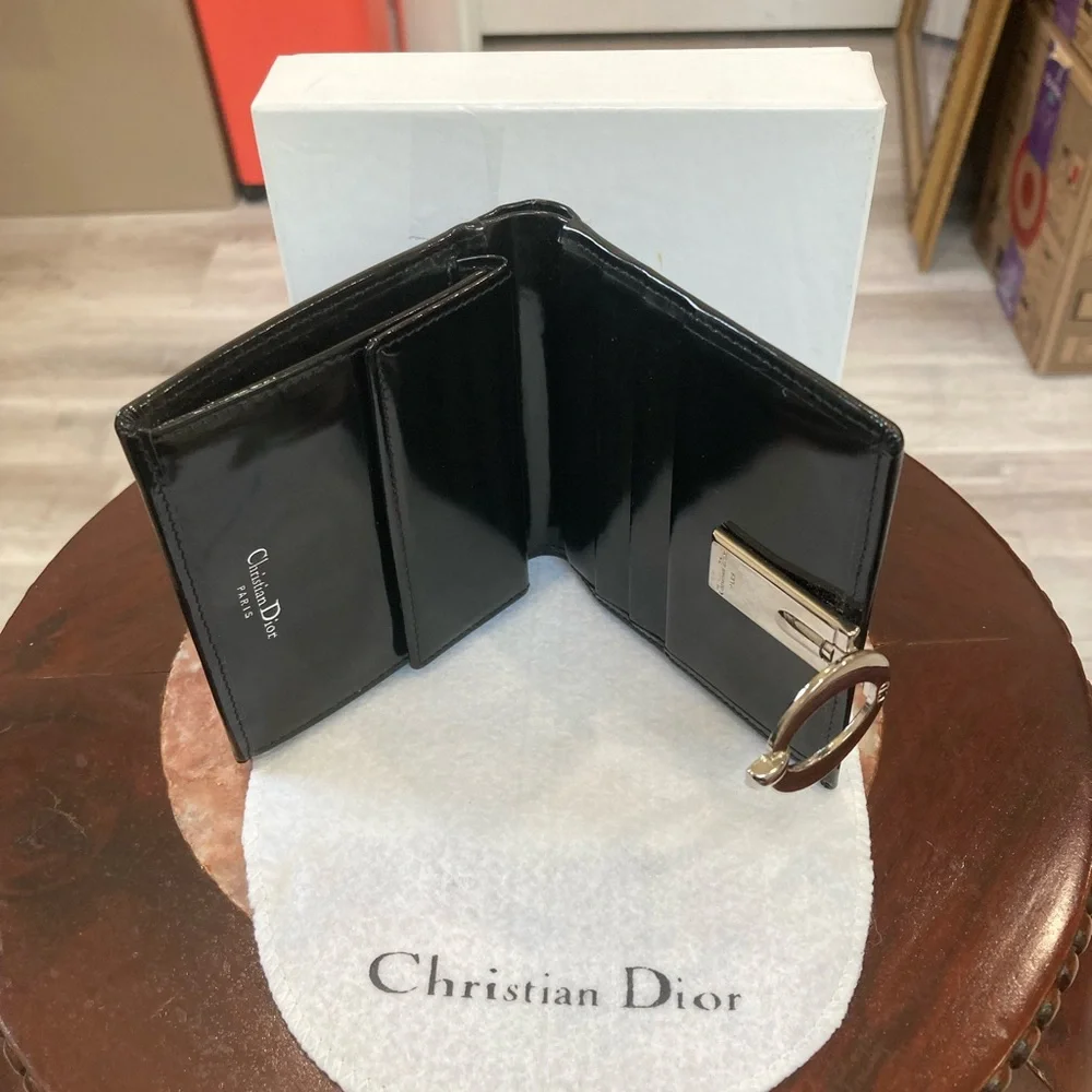 Pre-Loved Authentic Christian Dior Black Leather Wallet